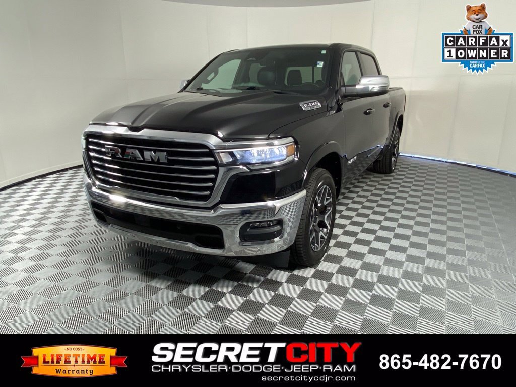 Used 2025 RAM 1500 Laramie AWD/4WD image 3