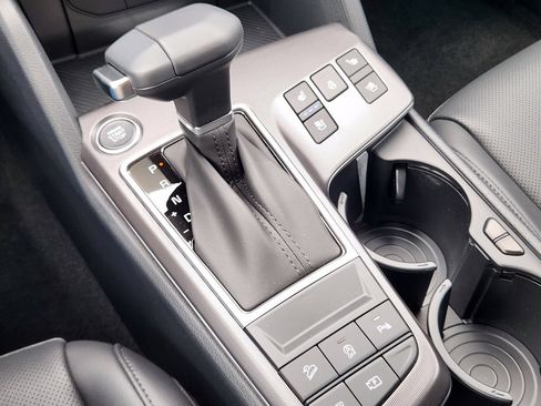 New 2026 Kia Sportage SX AWD/4WD image 13