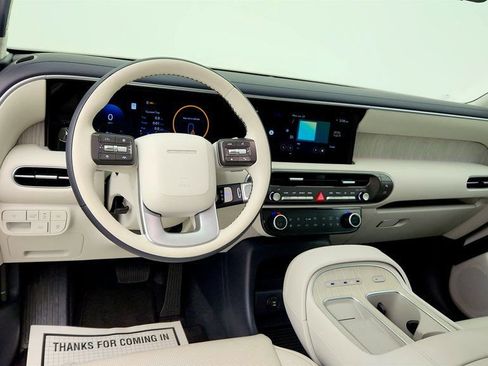 Used 2026 Hyundai Palisade Calligraphy FWD image 13