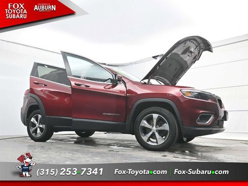 Used 2019 Jeep Cherokee Limited image 36