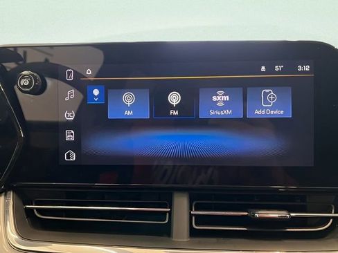 Used 2025 Chevrolet Trax LT image 19