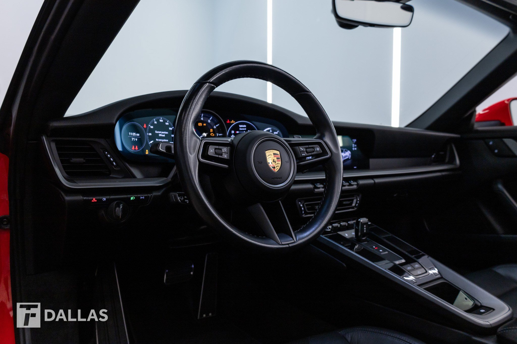 Used 2022 Porsche 911 Carrera image 4