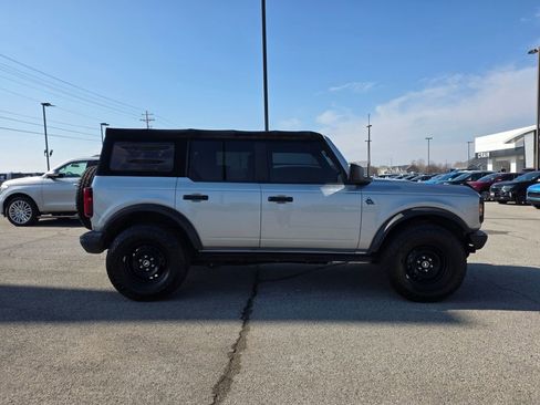 Used 2022 Ford Bronco Black Diamond AWD/4WD image 9