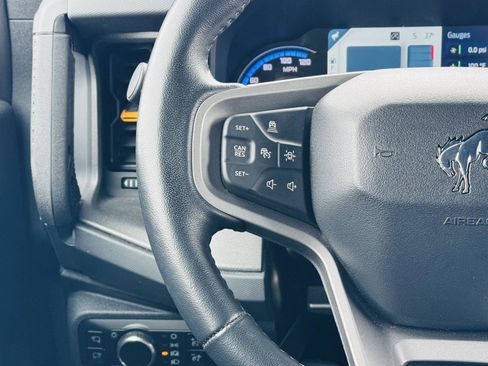 Used 2024 Ford Bronco Badlands image 20