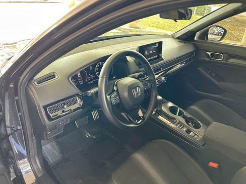 Used 2025 Honda Civic Sport image 6
