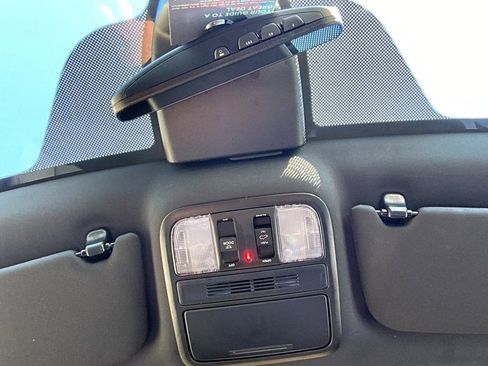 Used 2025 Honda Odyssey Sport-L image 28