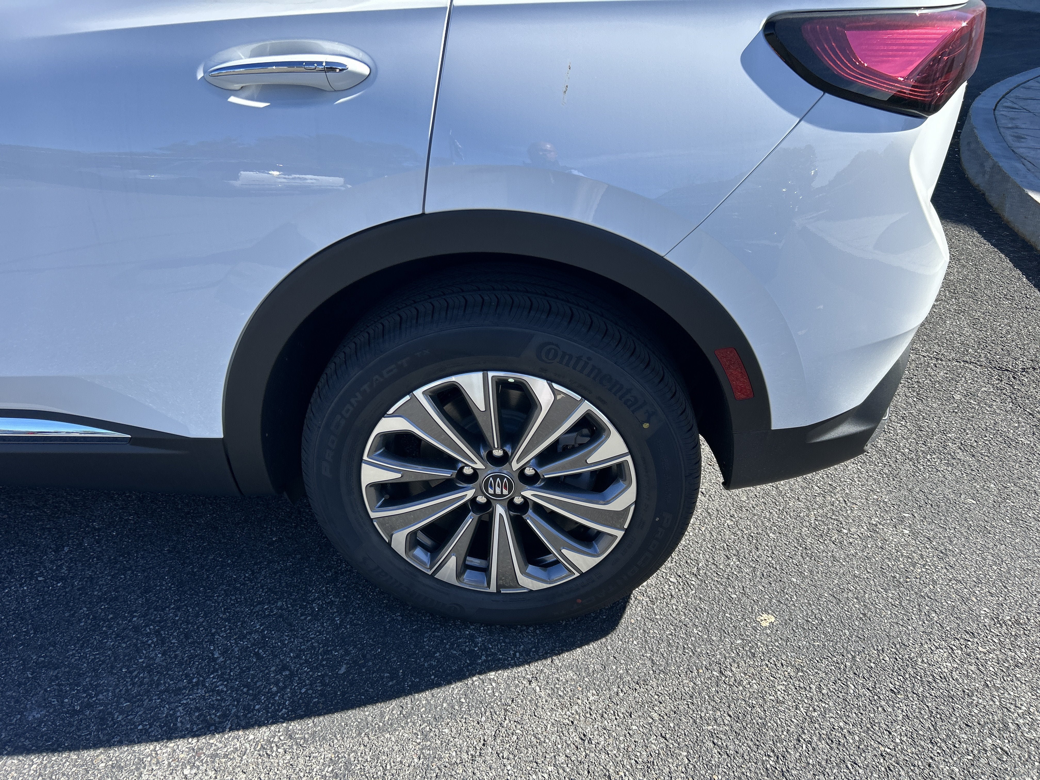 New 2026 Buick Envision Preferred AWD/4WD image 4