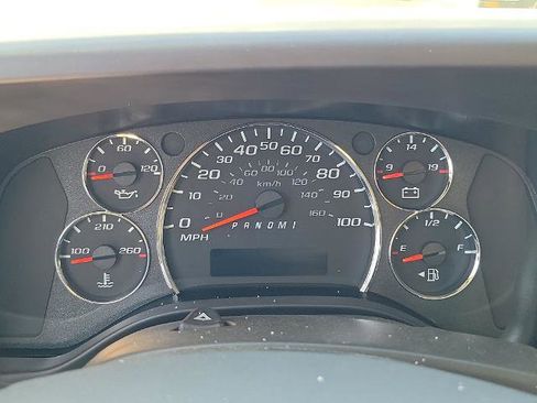 New 2025 Chevrolet Express 3500 w/ Power Convenience Package image 17