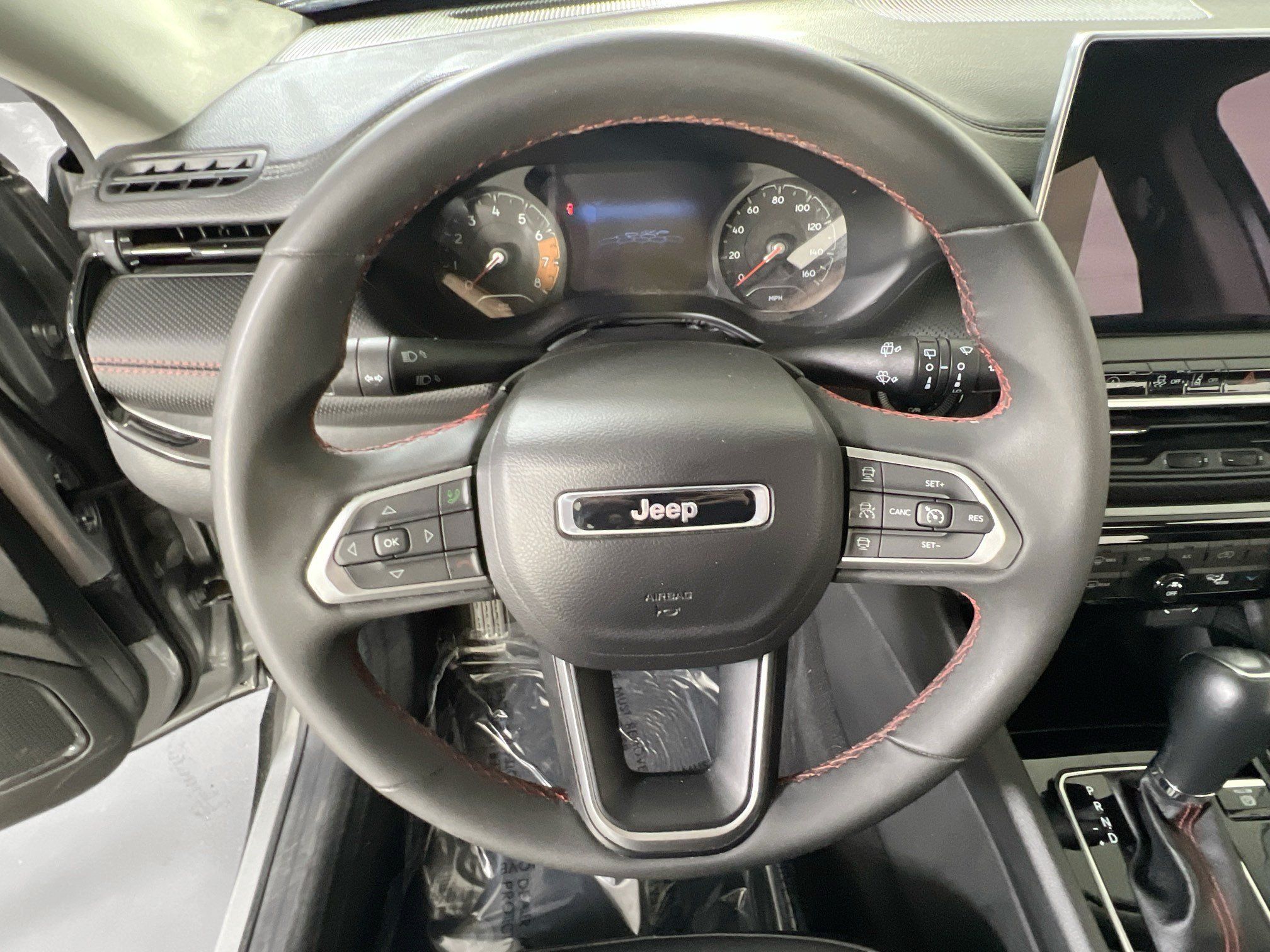 Used 2022 Jeep Compass Trailhawk AWD/4WD image 11