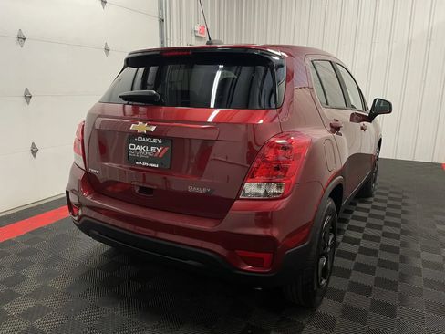 Used 2021 Chevrolet Trax LS w/ Tint and Cruise Package FWD image 15