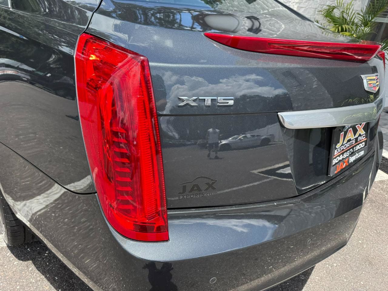 Used 2016 Cadillac XTS Luxury FWD image 6
