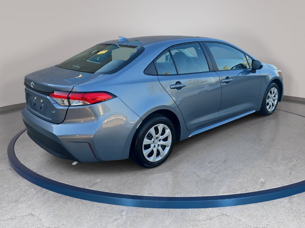 Used 2024 Toyota Corolla LE FWD image 5