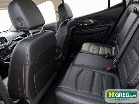 Used 2022 GMC Terrain Denali w/ Denali Premium Package AWD/4WD image 17