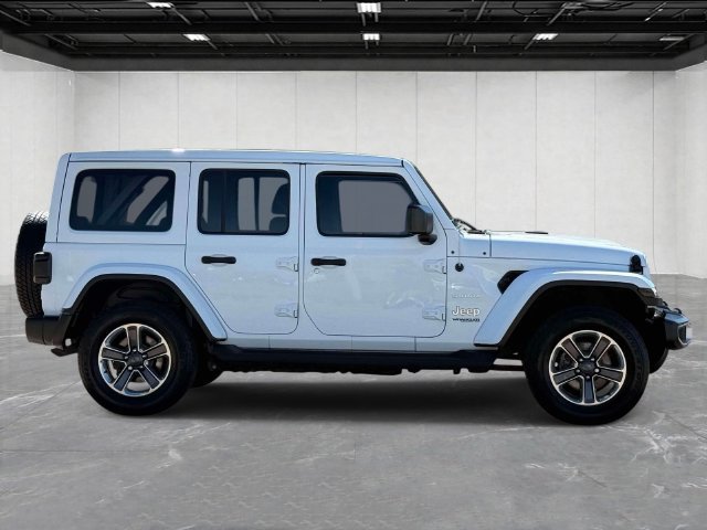 Used 2019 Jeep Wrangler Unlimited Sahara w/ Uconnect 4C Nav & Sound Group AWD/4WD image 4