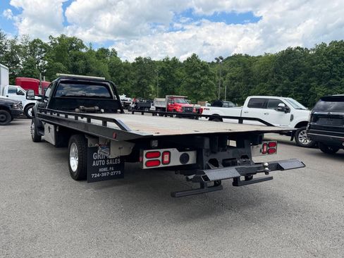 Used 2017 Ford F550 4x4 Regular Cab Super Duty image 6