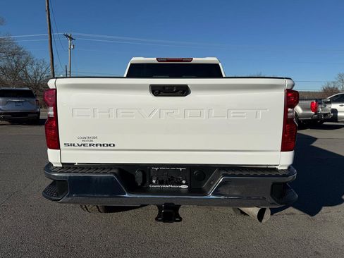 Used 2025 Chevrolet Silverado 2500 LT w/ Convenience Package image 4