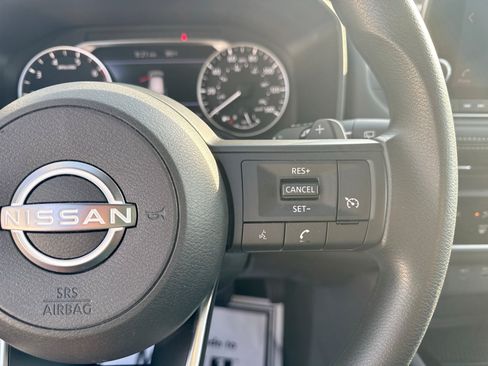 Used 2023 Nissan Rogue S FWD image 24