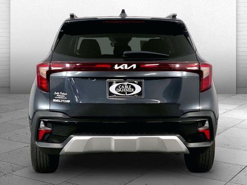 Certified 2025 Kia Seltos S FWD image 3