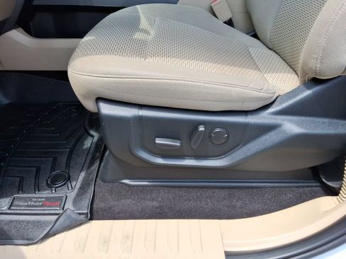 Used 2020 Ford F150 XLT w/ Equipment Group 302A Luxury AWD/4WD image 24
