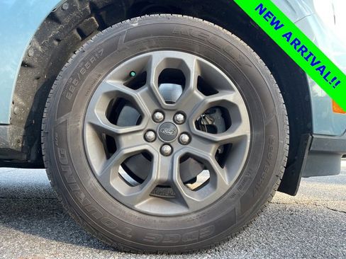 Used 2022 Ford Maverick XLT image 3