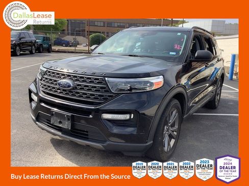 Used 2021 Ford Explorer XLT w/ Equipment Group 202A image 1