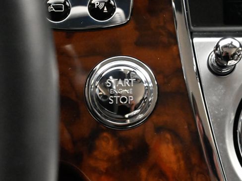 Used 2012 Rolls-Royce Ghost RWD image 95