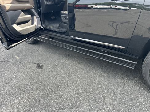 New 2026 GMC Yukon XL Denali Ultimate AWD/4WD image 6