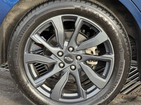 Used 2022 Chevrolet Equinox RS w/ RS Leather Package image 12