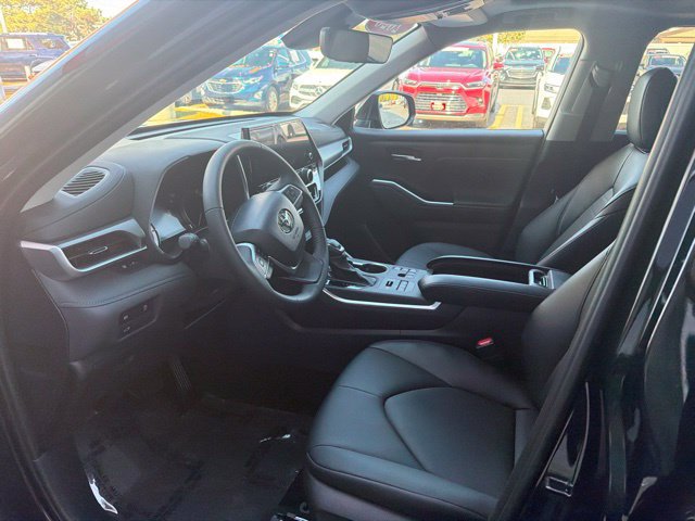 Used 2026 Toyota Highlander XLE AWD/4WD image 6