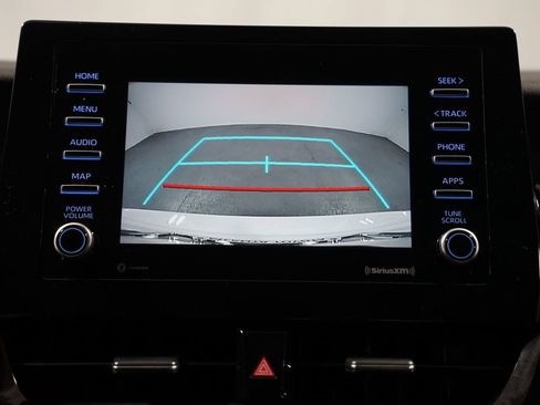 Certified 2021 Toyota Camry SE image 19