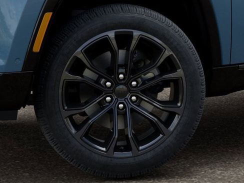 New 2026 Jeep Grand Wagoneer L Summit AWD/4WD image 8