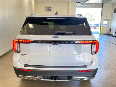 New 2026 Ford Explorer Active AWD/4WD image 13
