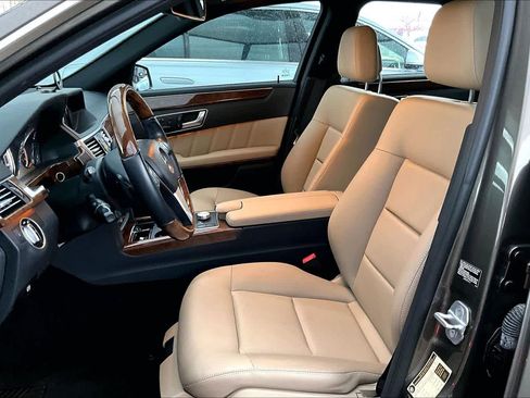 Used 2013 Mercedes-Benz E 350 BlueTEC Sedan image 7