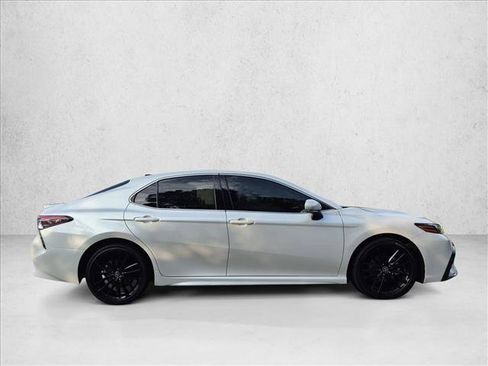 Used 2024 Toyota Camry XSE w/ Navigation Package FWD image 4