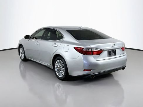 Used 2014 Lexus ES 350 w/ Luxury Package FWD image 7