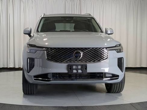 Used 2026 Volvo XC90 B5 Plus w/ Protection Package AWD/4WD image 3