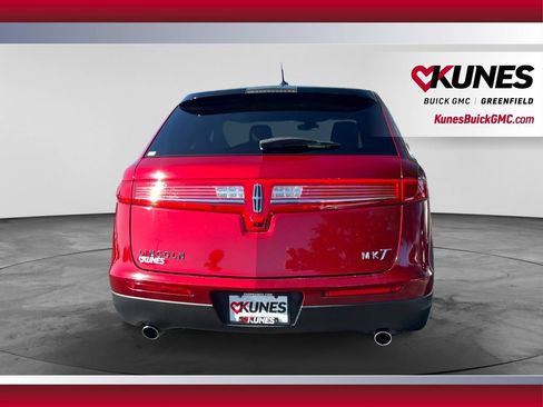 Used 2014 Lincoln MKT FWD image 9