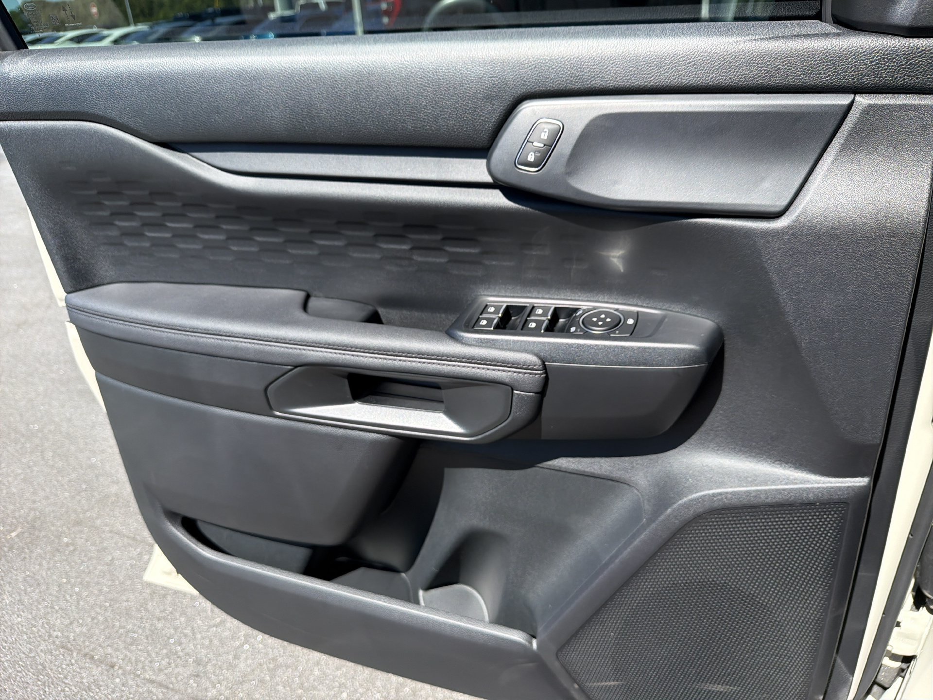 New 2026 Ford Ranger XLT w/ Black Appearance Package RWD image 18