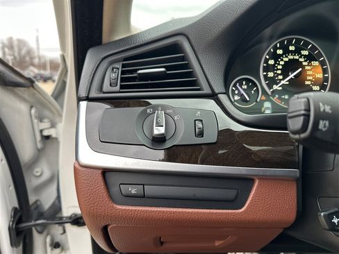 Used 2014 BMW 535i xDrive Sedan image 19