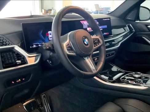 Used 2025 BMW X5 sDrive40i w/ Executive Package RWD image 7