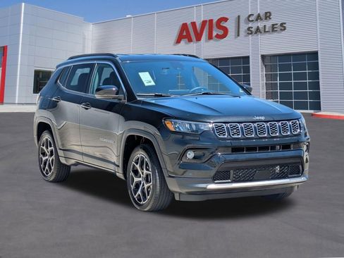 Used 2025 Jeep Compass Limited AWD/4WD image 3