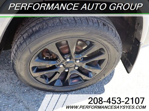 Used 2019 Jeep Grand Cherokee Altitude image 20