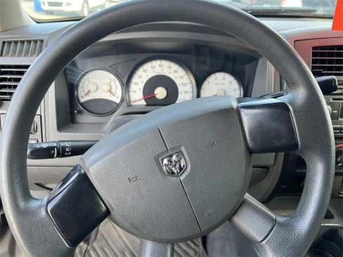 Used 2005 Dodge Dakota ST image 11