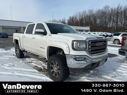 Used 2017 GMC Sierra 1500 SLE w/ SLE Value Package