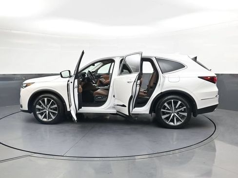 Used 2025 Acura MDX FWD w/ Technology Package image 42