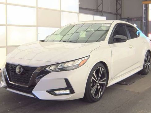 Used 2020 Nissan Sentra SR w/ Trunk Package image 2
