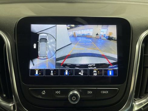 Used 2022 Chevrolet Equinox LT image 17