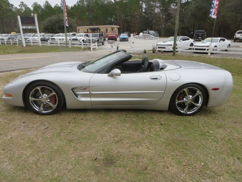 Used 2003 Chevrolet Corvette Convertible w/ Preferred Equipment Group1 image 10