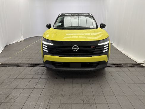 New 2026 Nissan Kicks SR image 2