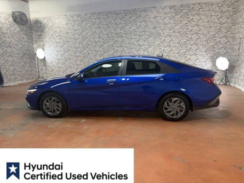 Certified 2024 Hyundai Elantra SEL FWD image 4